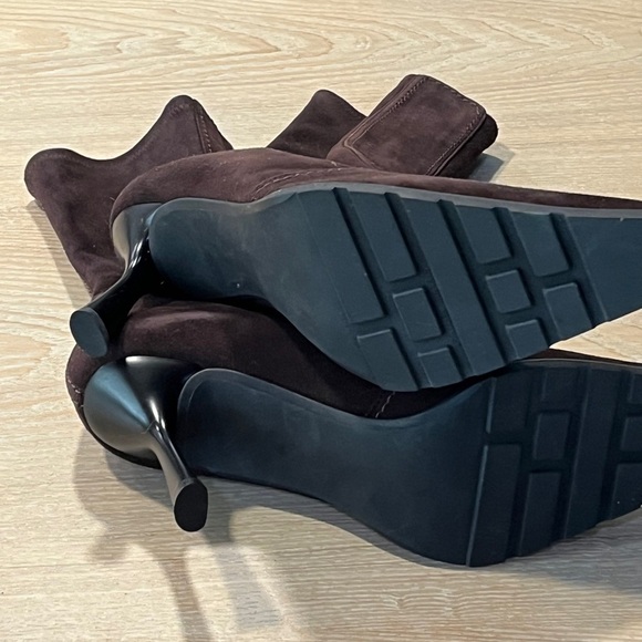 Stuart Weitzman Brown Heeled Boots with Luxurious Texture - Picture 4 of 5